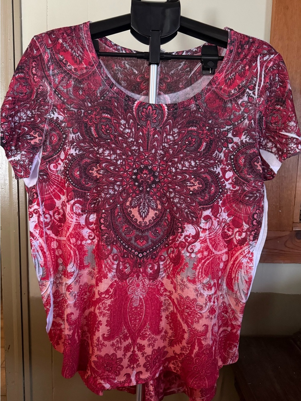 Women's Pink Paisley Short-Sleeve Scoop Neck Top - Tru Self - XL - Like New